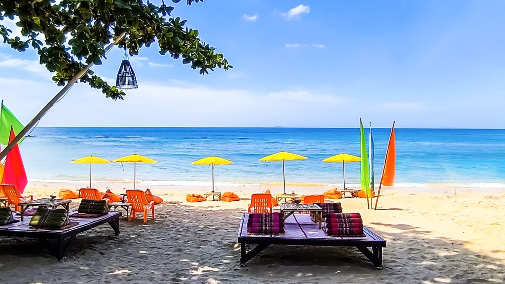 Rent a Car Koh Lanta A customer enjoys a peaceful road trip across Koh Lanta with a reliable rental car from Lanta Car Rental.